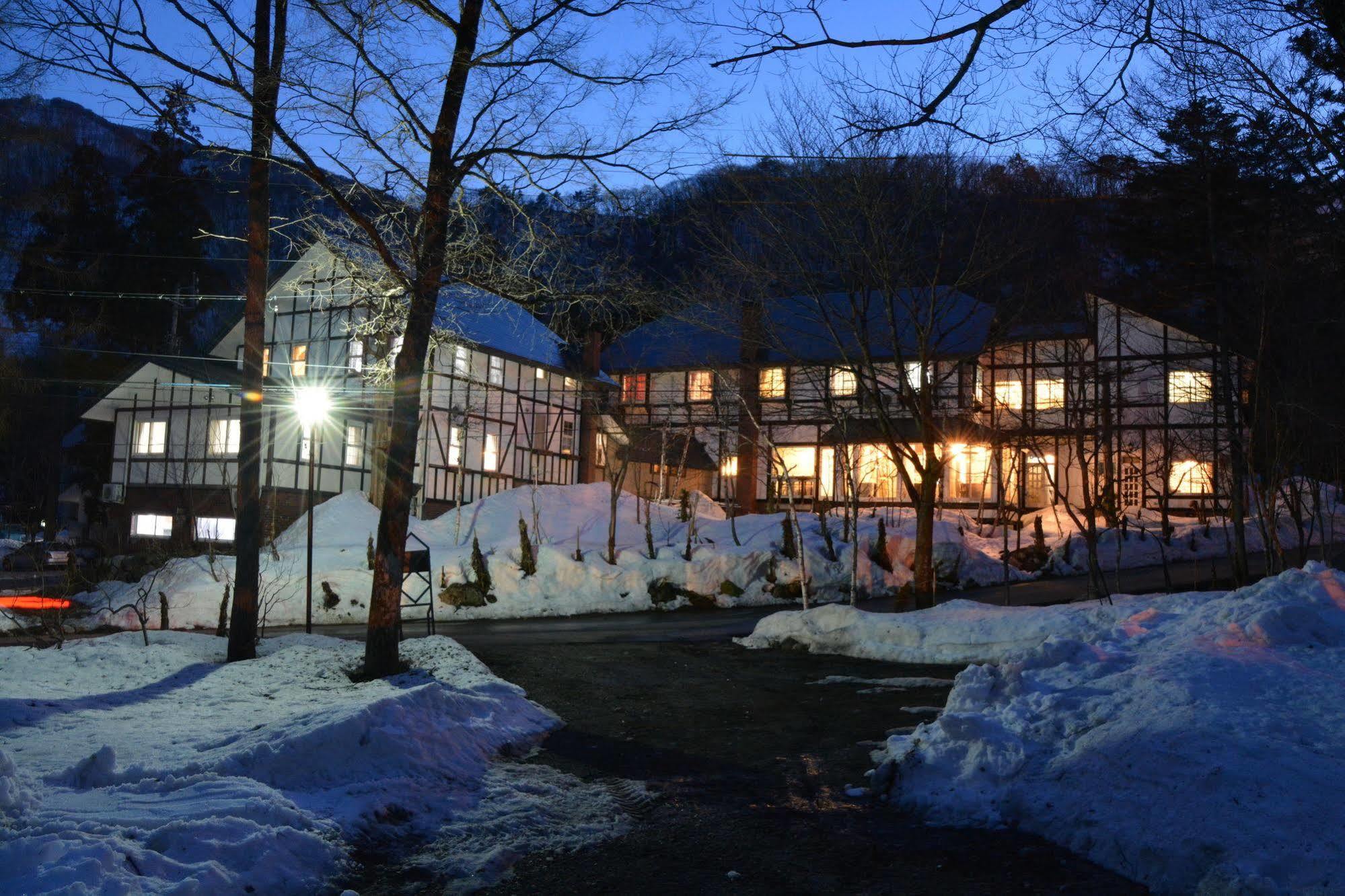 Hotel Sejour Mint In Hakuba Luaran gambar